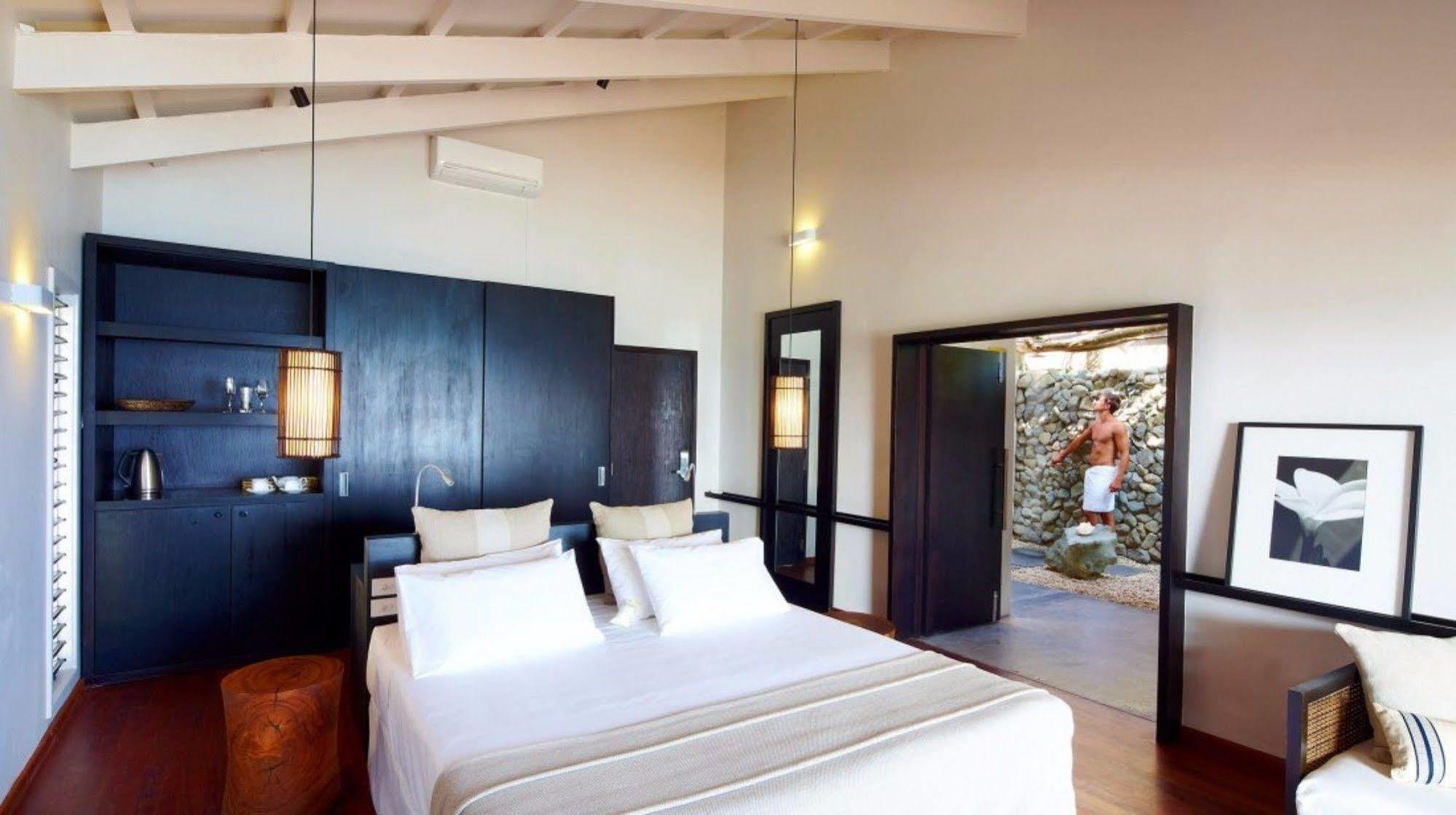 Tadrai Island Resort Mana Island Exterior foto